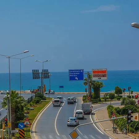 King As فندق ألانيا