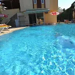 Ξενοδοχείο King As 3*