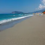 Ξενοδοχείο King As 3*